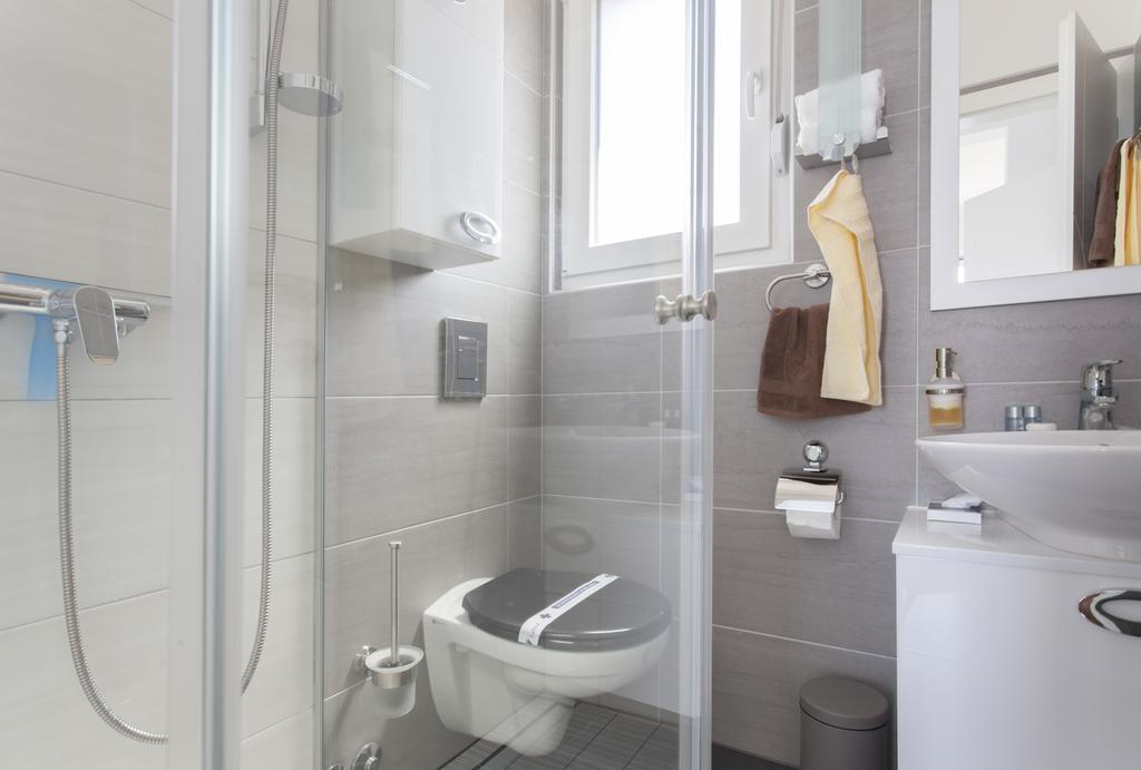 Apartments Svetec Vir Ngoại thất bức ảnh