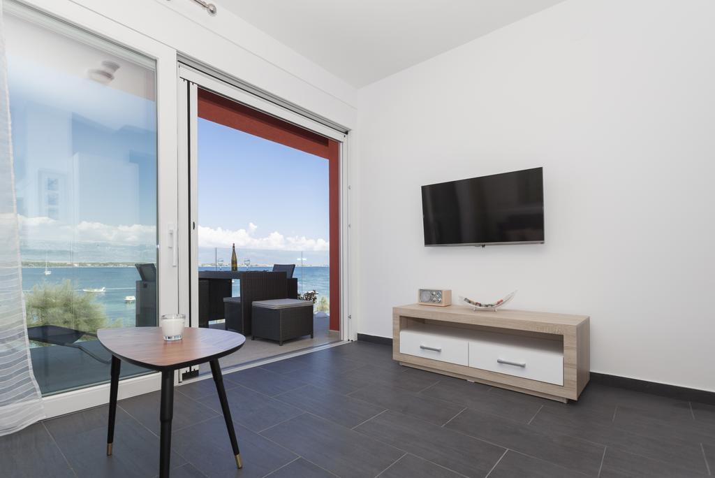 Apartments Svetec Vir Ngoại thất bức ảnh