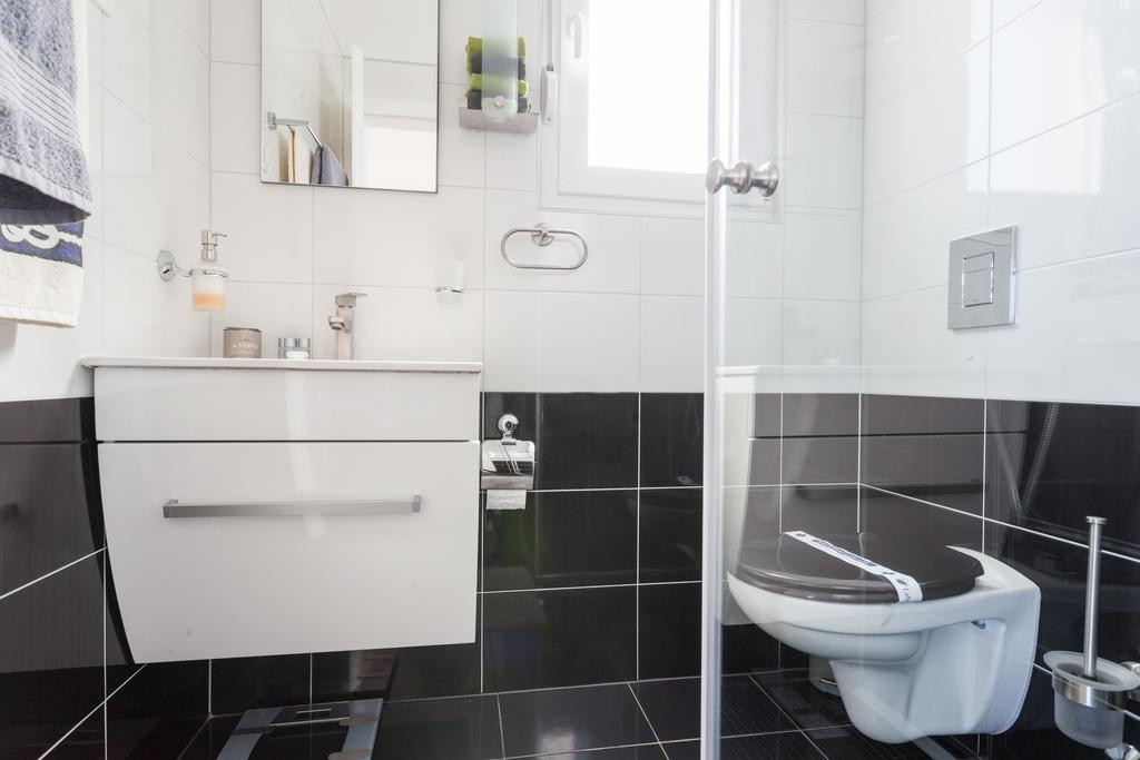 Apartments Svetec Vir Ngoại thất bức ảnh