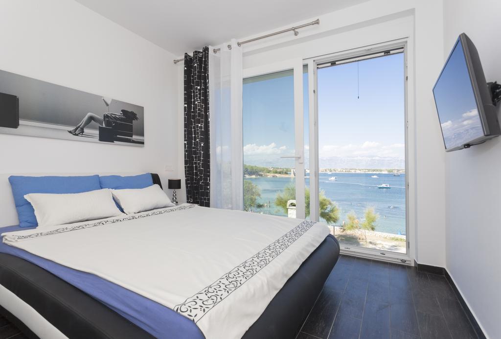 Apartments Svetec Vir Ngoại thất bức ảnh