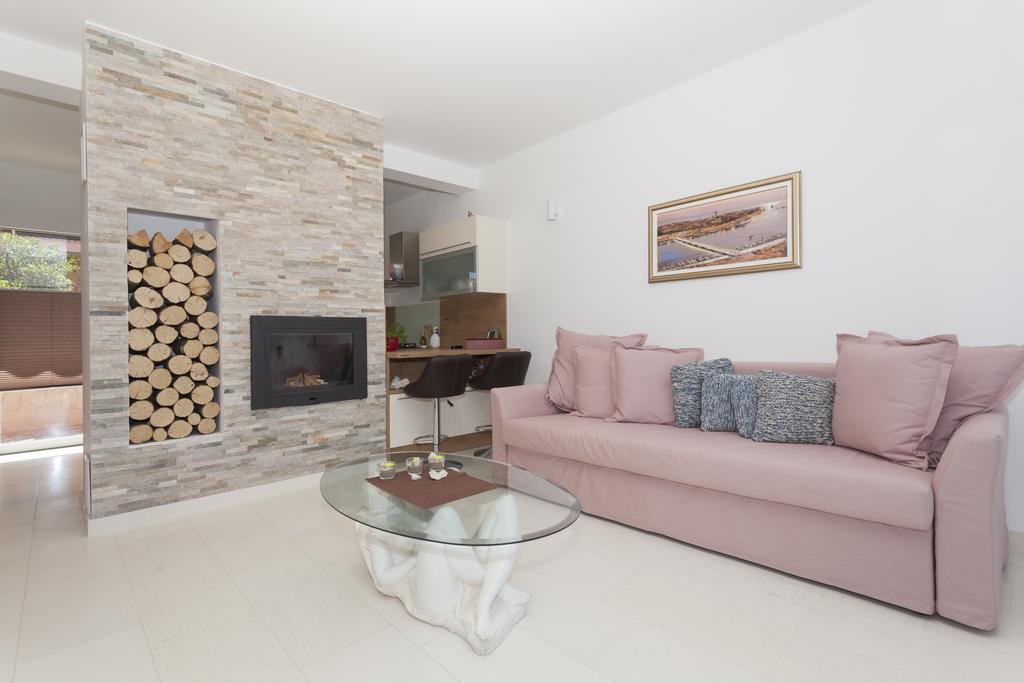 Apartments Svetec Vir Ngoại thất bức ảnh